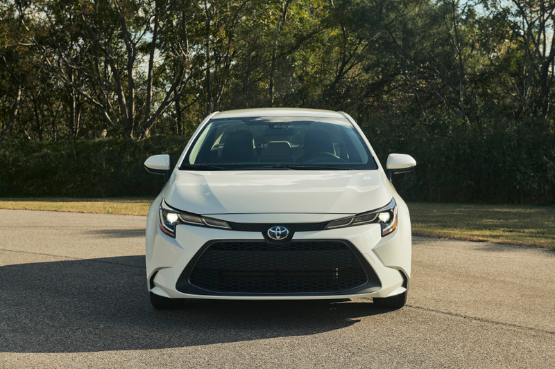 Illustration for article titled 2020 Toyota Corolla Hybrid Joins the Prius With an Expected 50 MPG